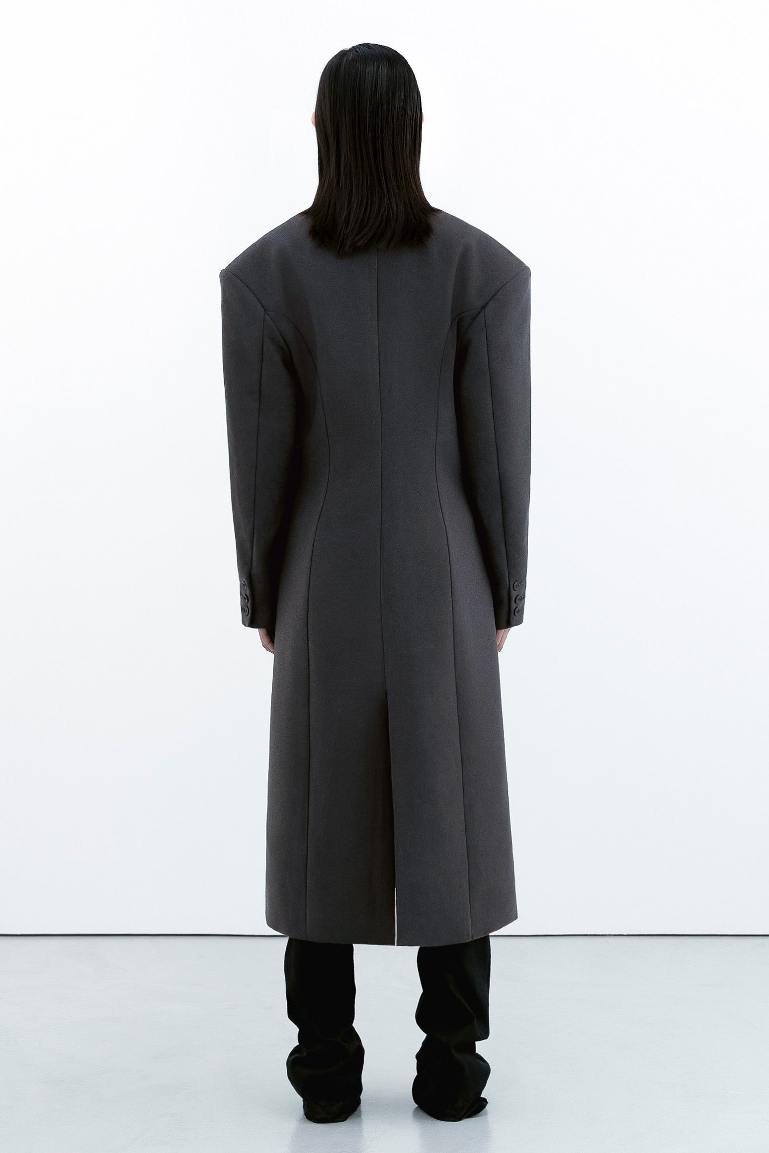 THE OVERSIZE WOOL COAT